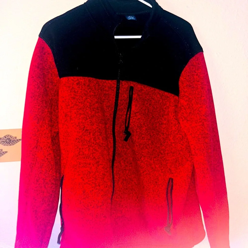 George red jacket - Picture 1 of 3